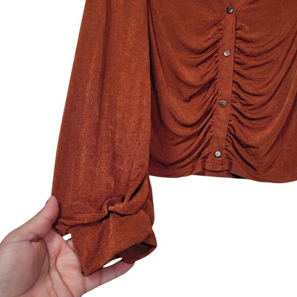 Women's  Slinky Knit Ruched Front Button Down Crop Top Brown Size Medium - Picture 3 of 12